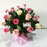 Arreglo floral rosas tonos pasteles